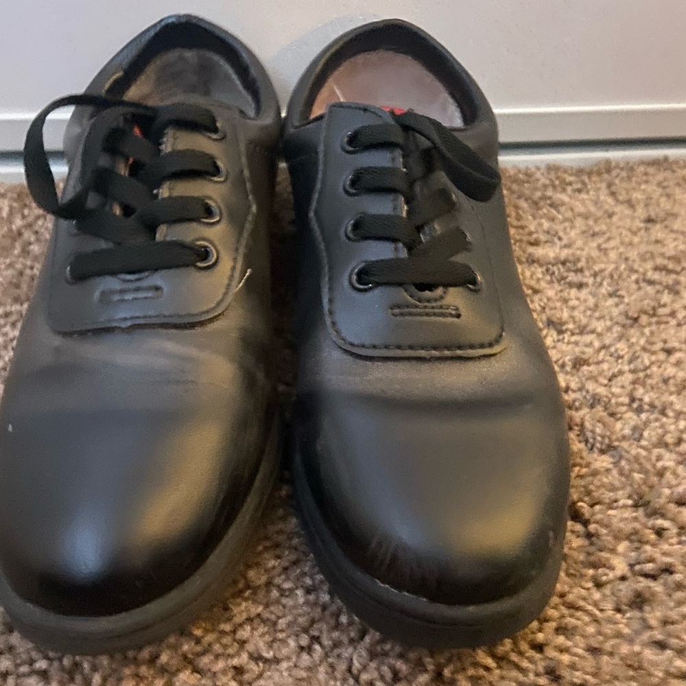 Used black dinkles